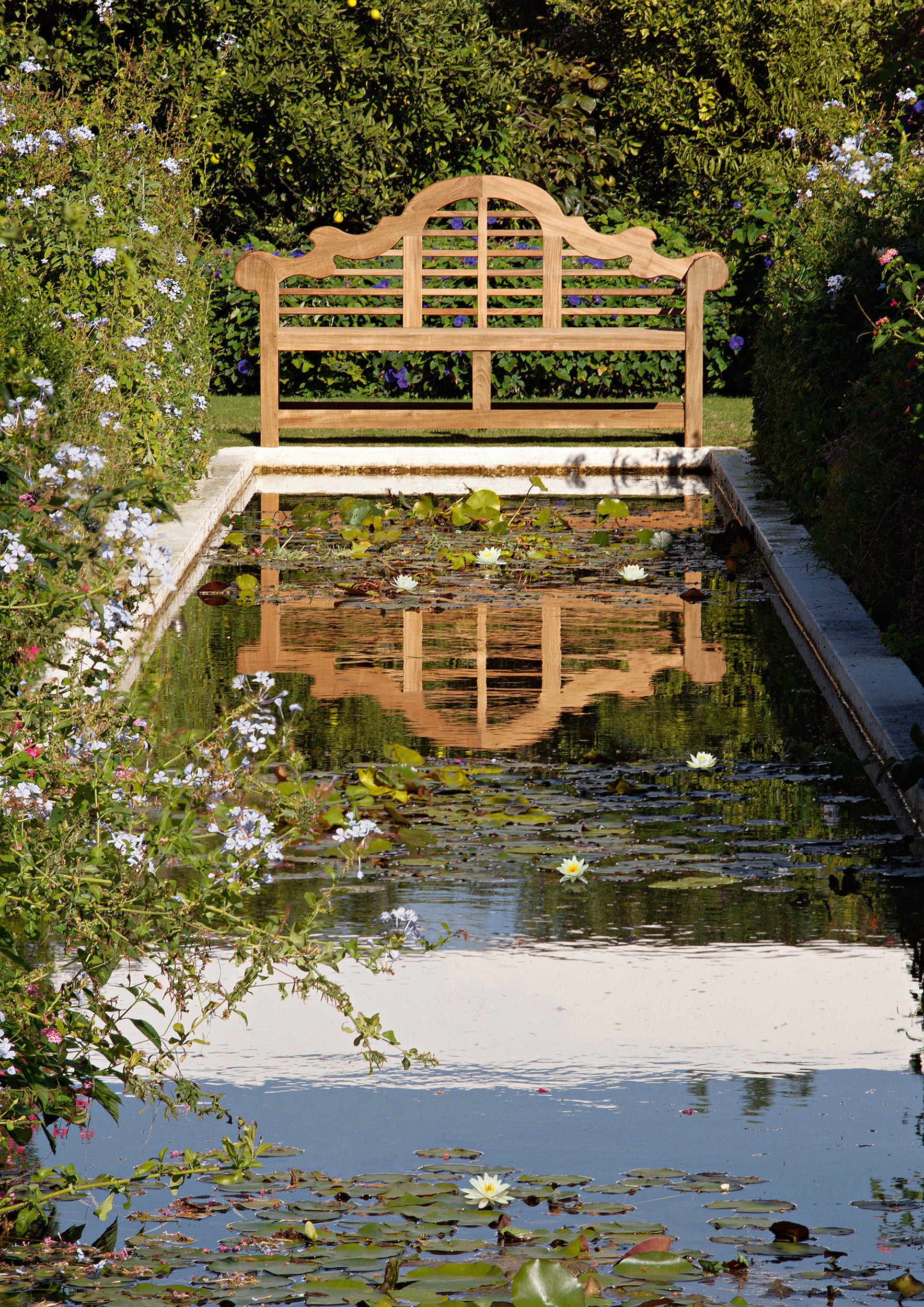 Barlow Tyrie Sissinghurst Teak Bench