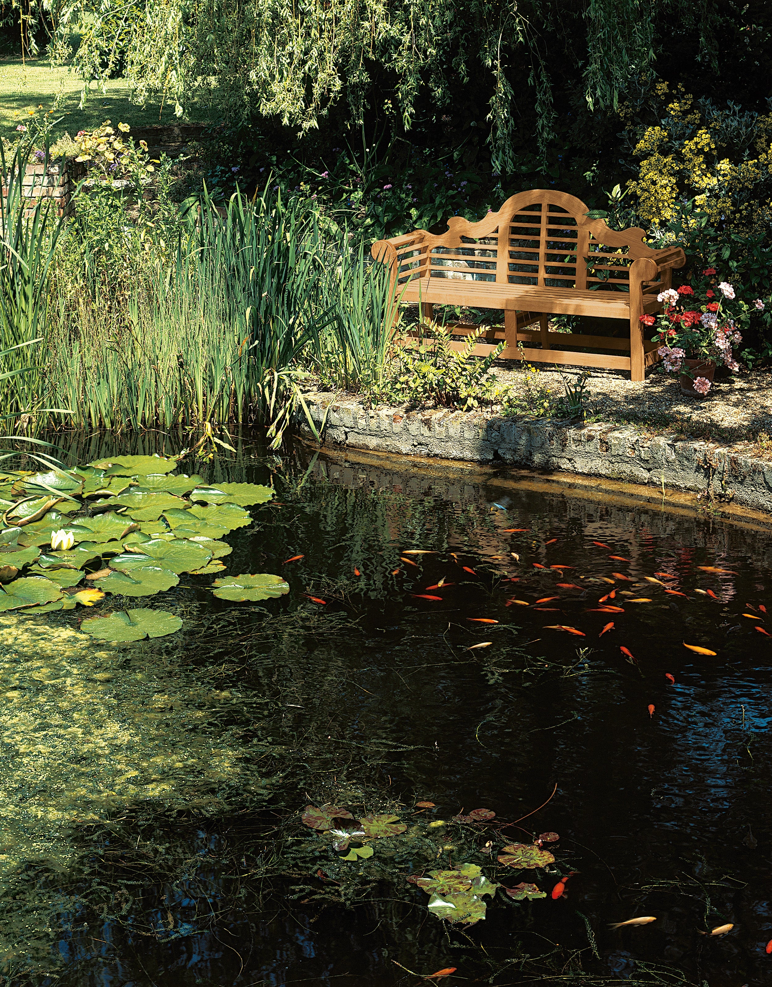 Barlow Tyrie Sissinghurst Teak Bench