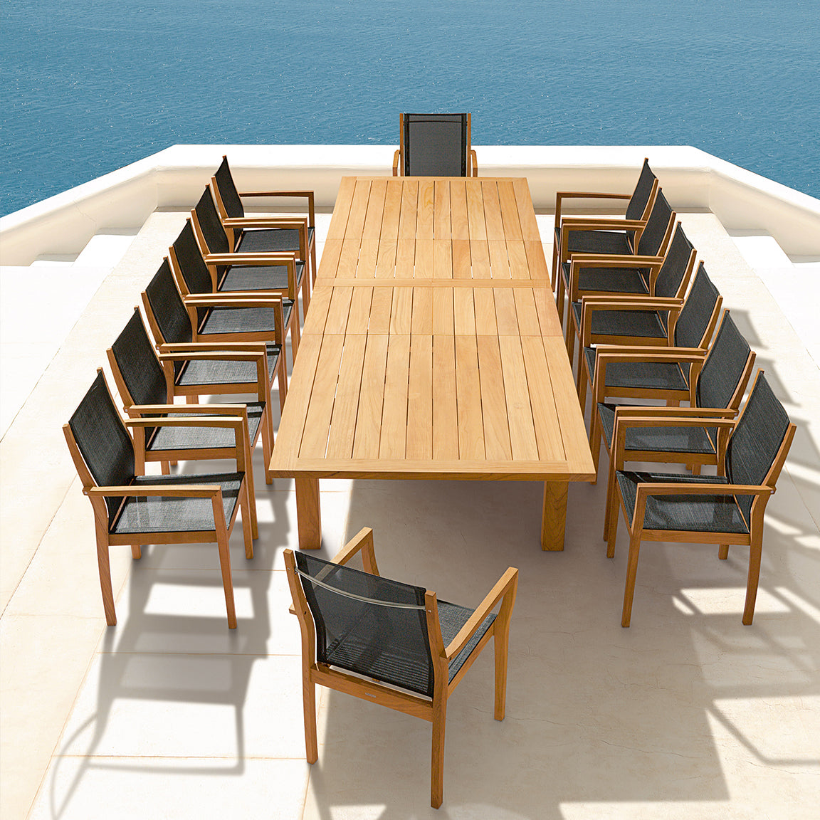 Barlow Tyrie Apex Teak Extending Dining Table Set