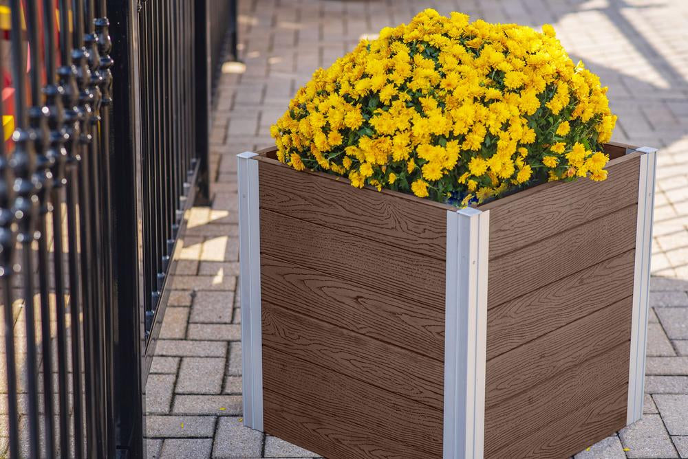 Vita Urbana 22" Espresso Cube Planter