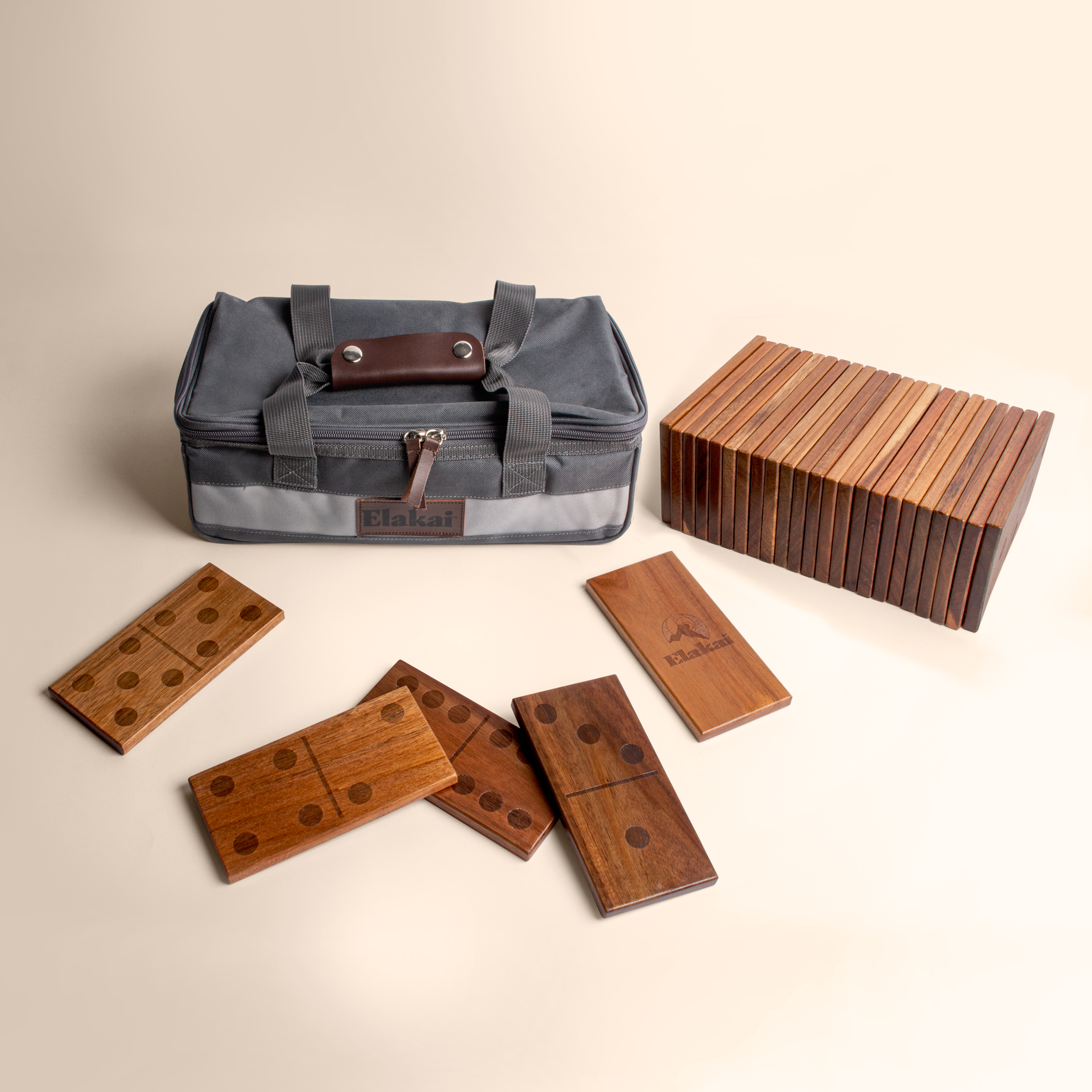 Elakai Acacia Valley Runner Dominoes Set