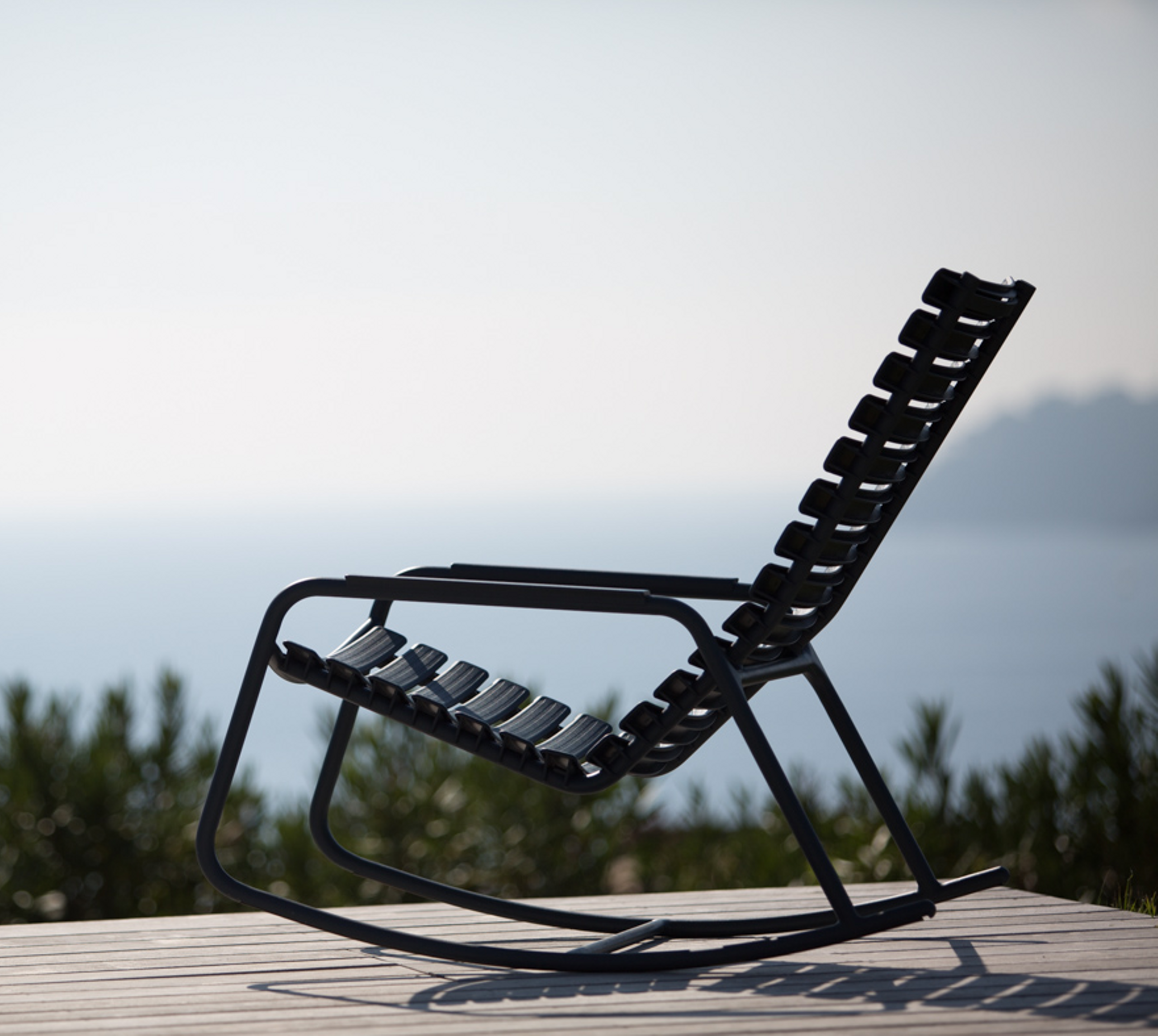 Reclips Rocking Chair in Black with Black Armrests