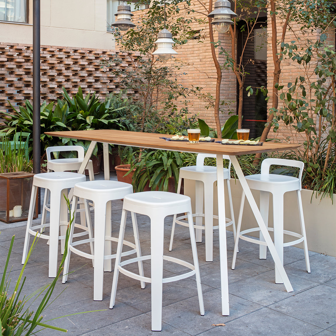 Ombra Backless Bar Stool - White