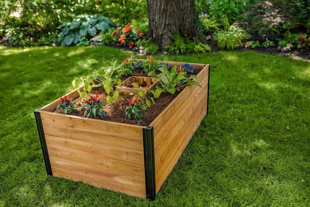 Vita Mezza 3'x5' Cedar Keyhole Composting Garden Bed