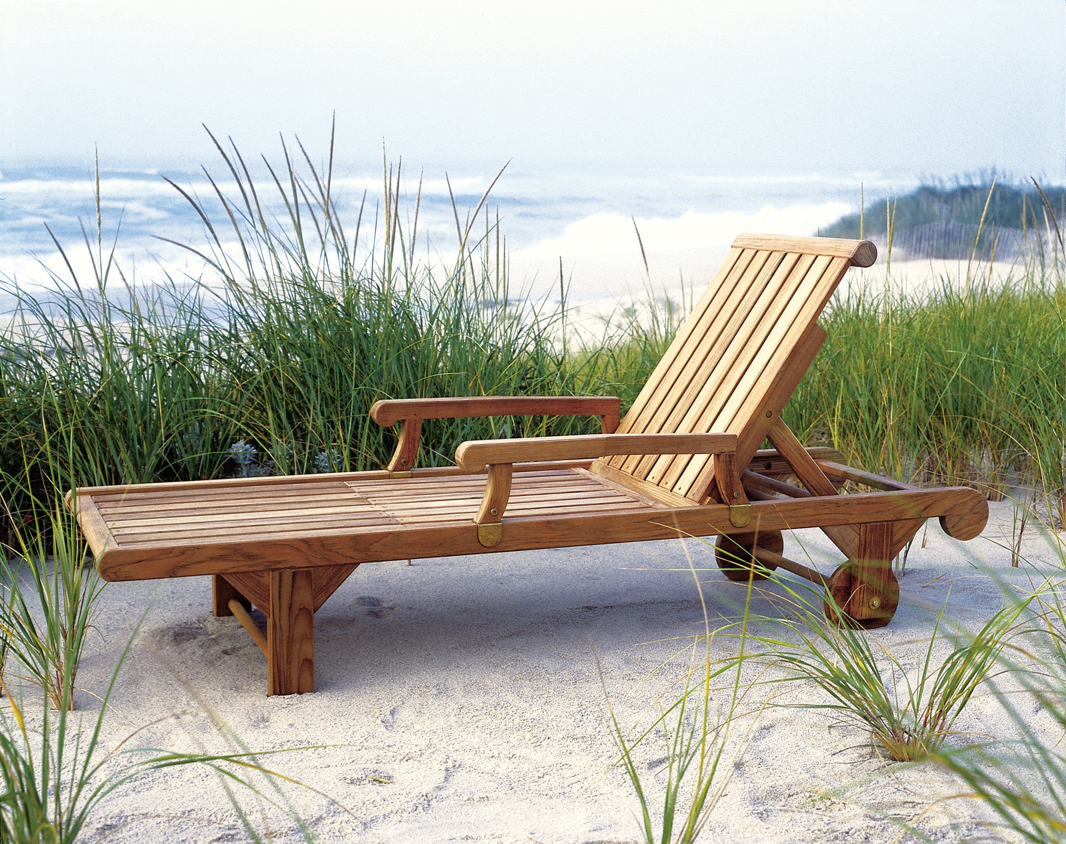 Nantucket Chaise Lounge with Optional Arms