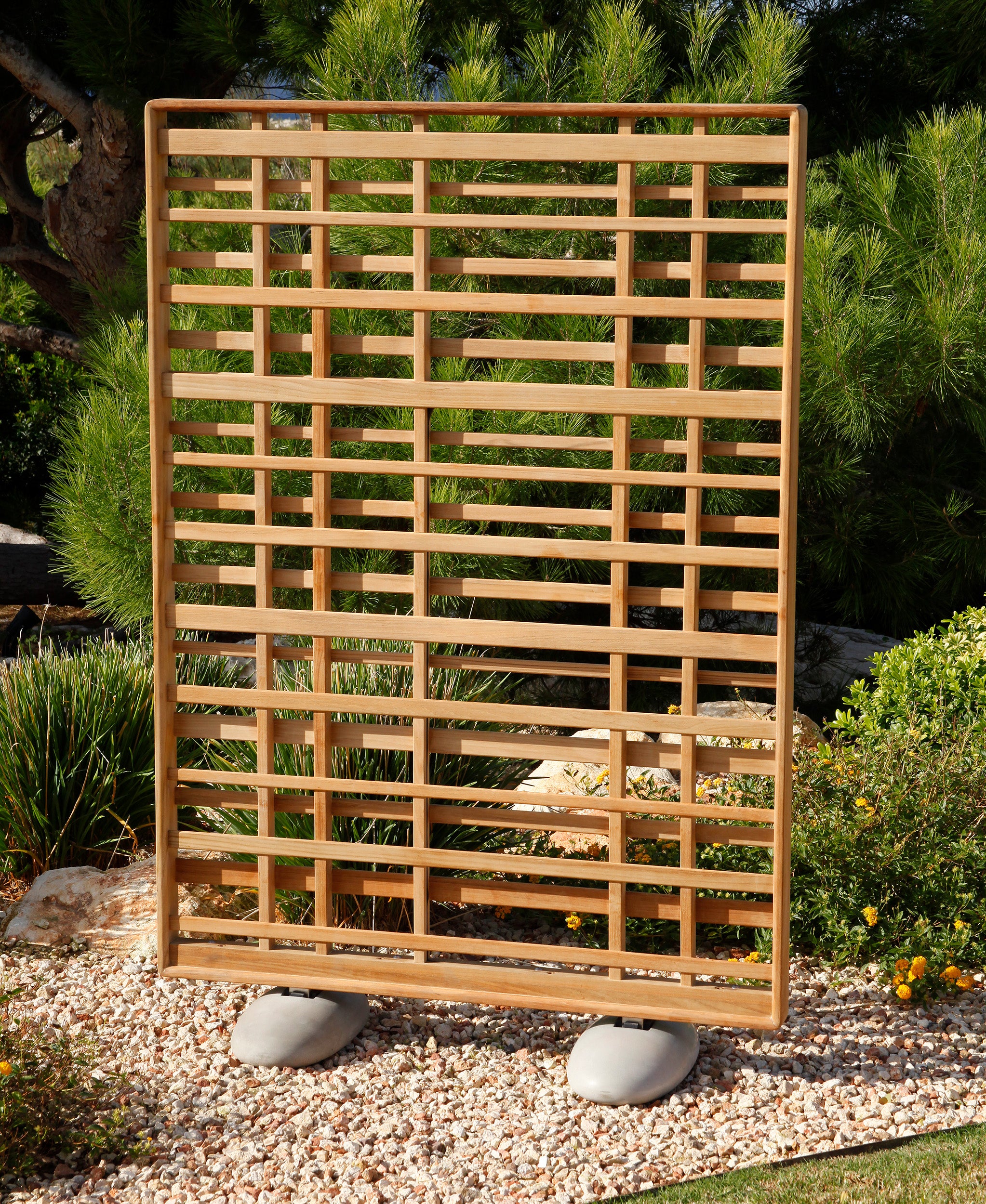 Barlow Tyrie Teak Vertical Woodland Screen