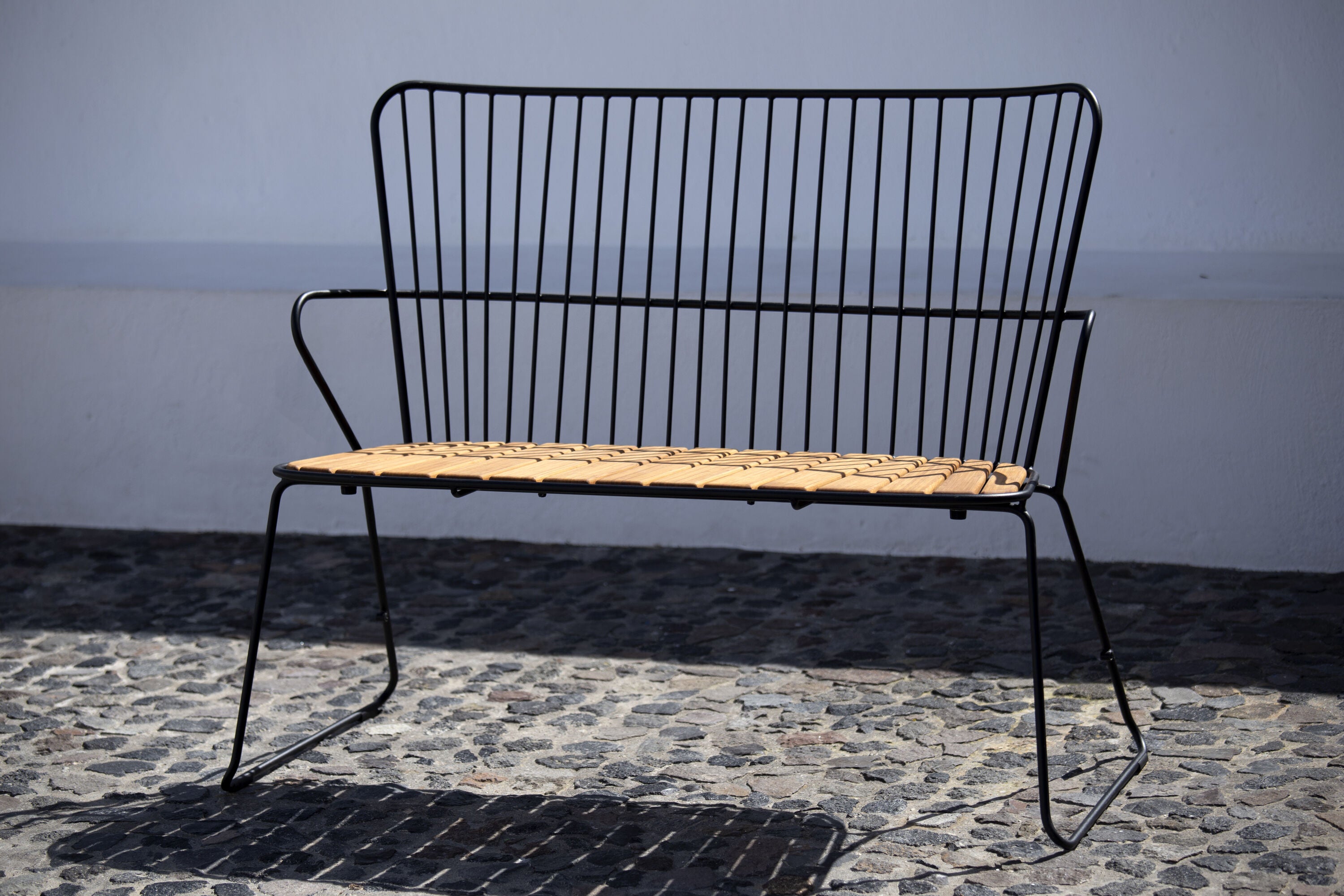 Paon Bench in Black