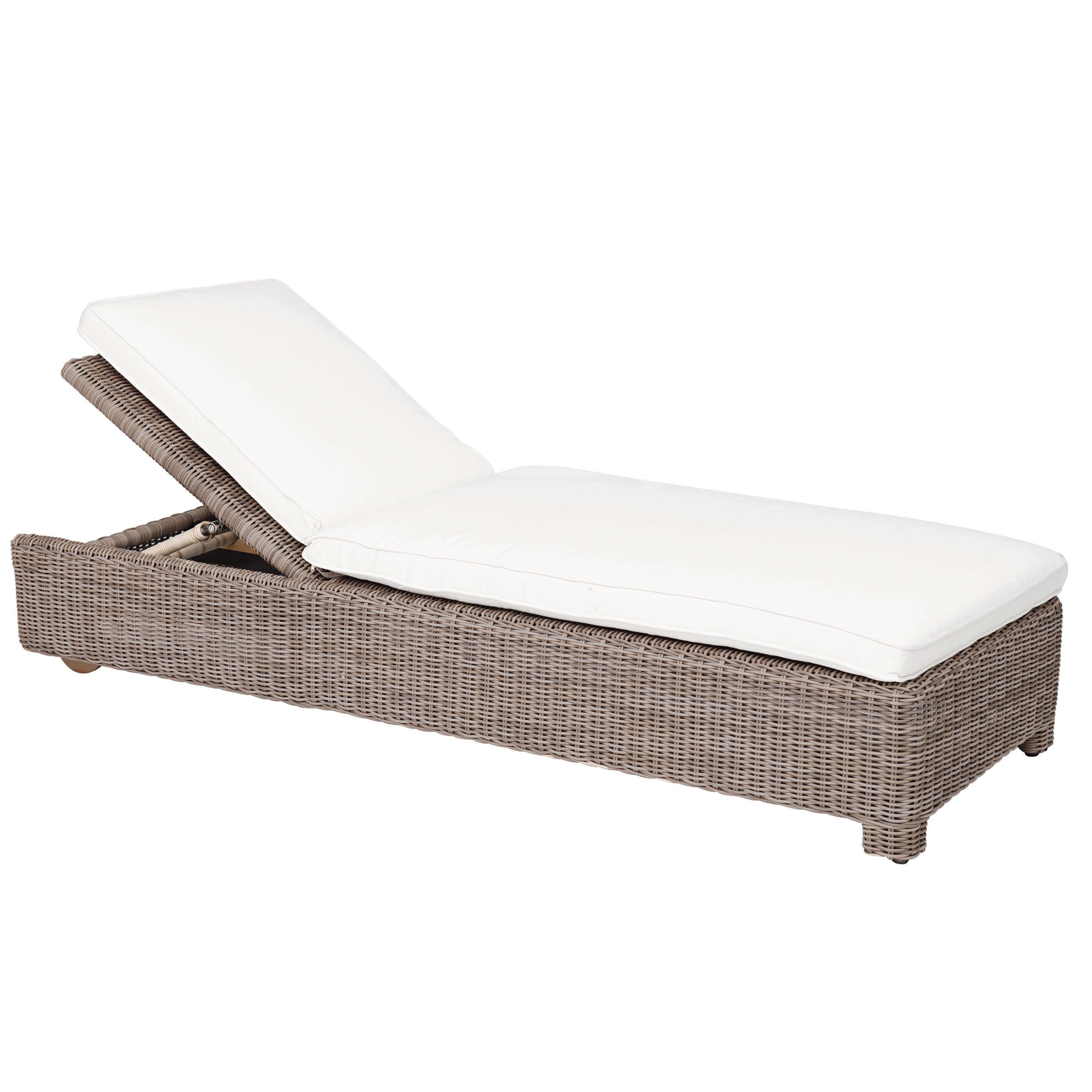 Woven Chaise Lounge Chair with wheels