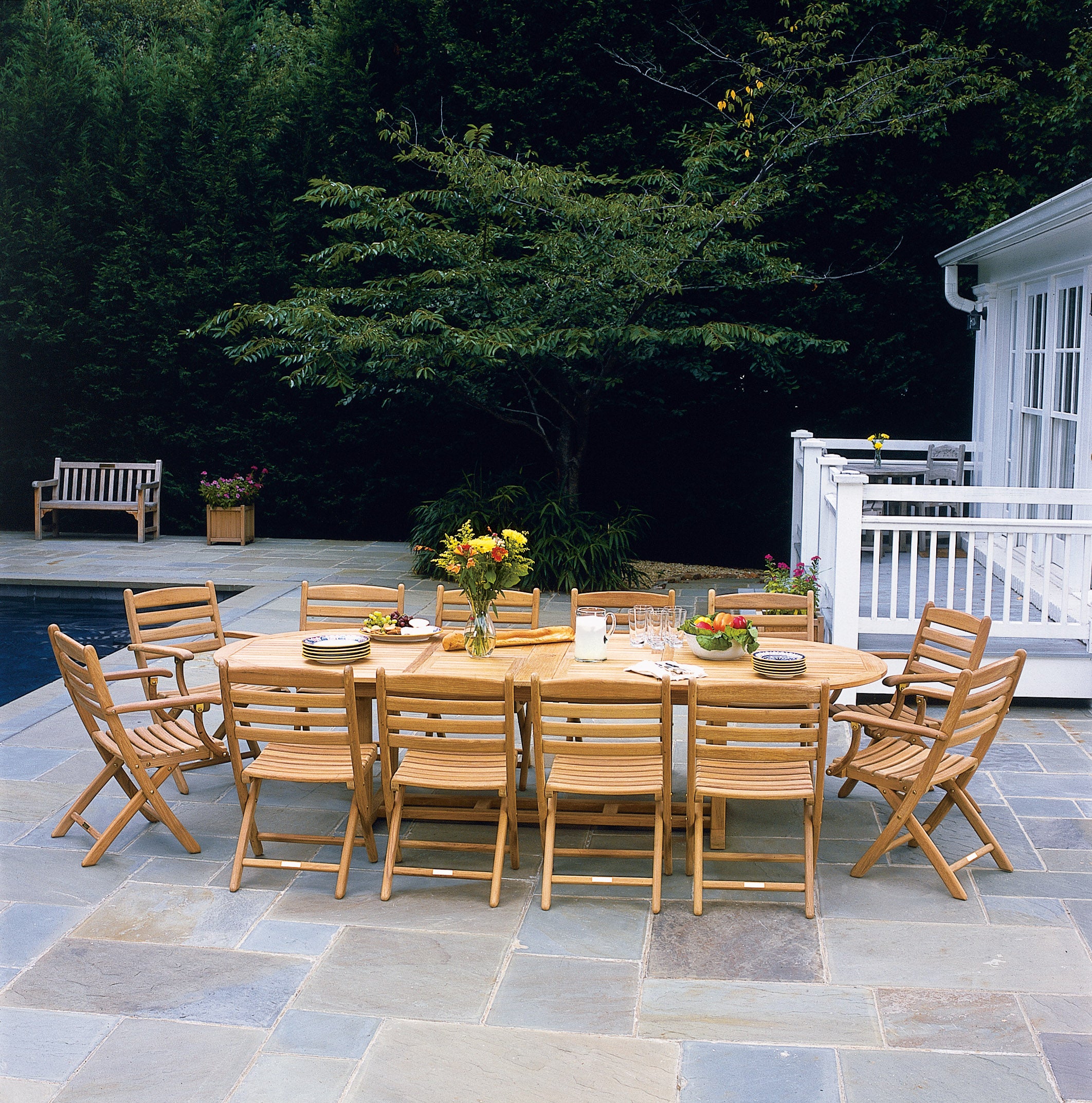 Kingsley Bate Essex Teak 80-114 Oval Extension Dining Table