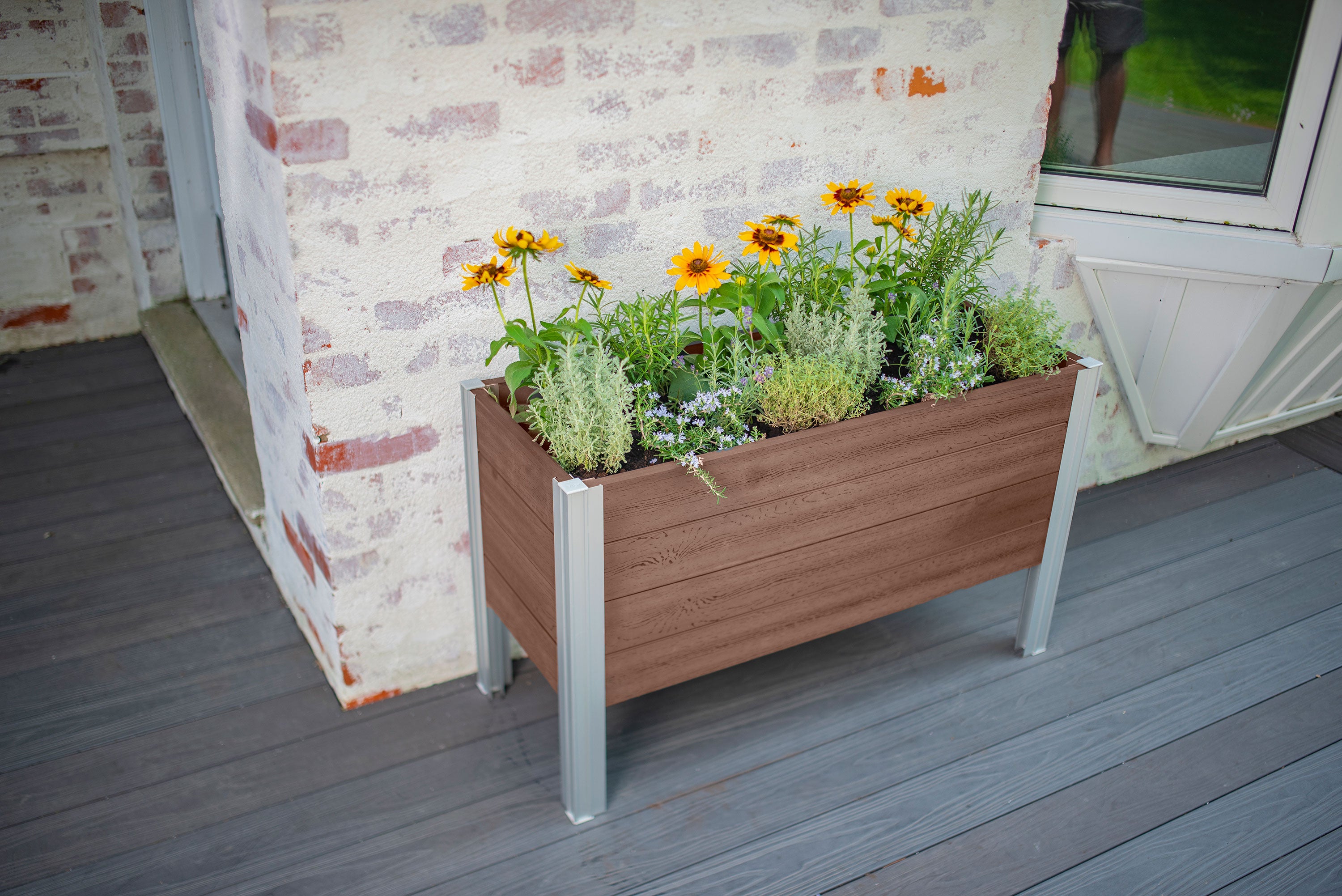 Vita Urbana Greens Elevated Garden - Espresso Brown