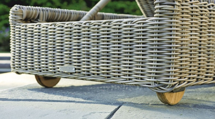 Woven Chaise Lounge Chair Wheels