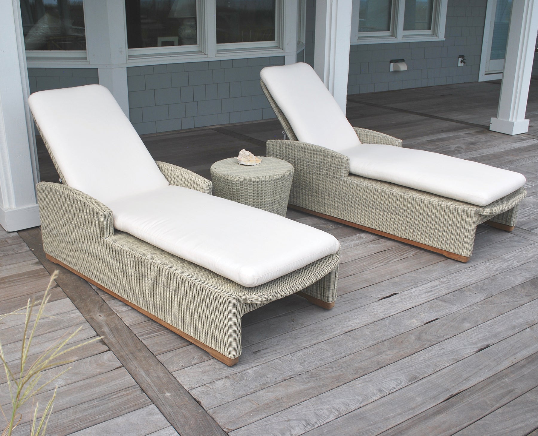 Kingsley Bate Westport Wicker Adjustable Chaise Lounge Set